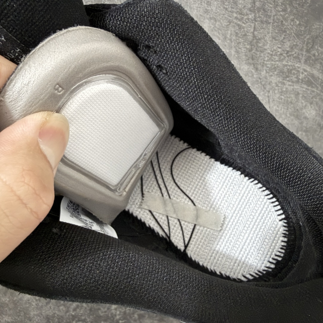 Dunk SB Low 经典黑生胶底 BQ6817-010 纯原品质 无论清洁度 做工鞋型 用料 都是最高标准打造 原厂