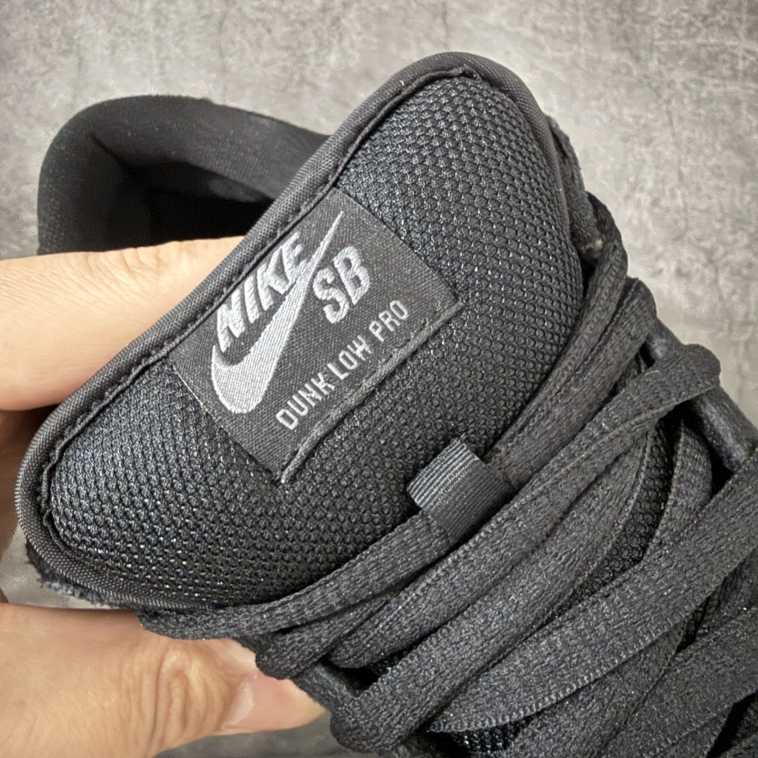 Dunk SB Low 经典黑生胶底 BQ6817-010 纯原品质 无论清洁度 做工鞋型 用料 都是最高标准打造 原厂