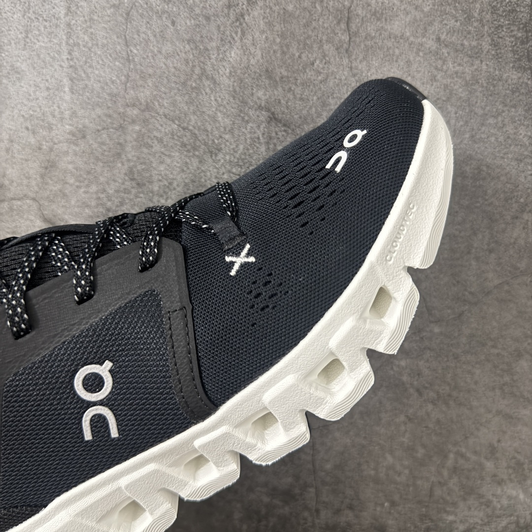 On Cloud X 5昂跑 舒适柔软 休闲 跑步鞋 On昂跑Cloud X5适合日常休闲穿着，云状结构提供柔软的缓震脚