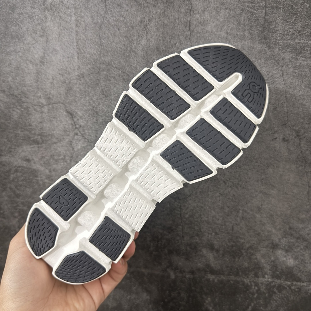 On Cloud X 5昂跑 舒适柔软 休闲 跑步鞋 On昂跑Cloud X5适合日常休闲穿着，云状结构提供柔软的缓震脚