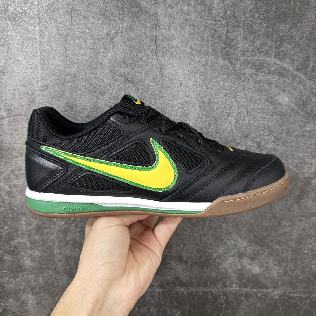 NIKE GATO 低帮生活休闲鞋 足球鞋 透气网布眼融入皮革，织和物合成材质覆面，营造21世初纪的畅跑美学概念。泡棉中
