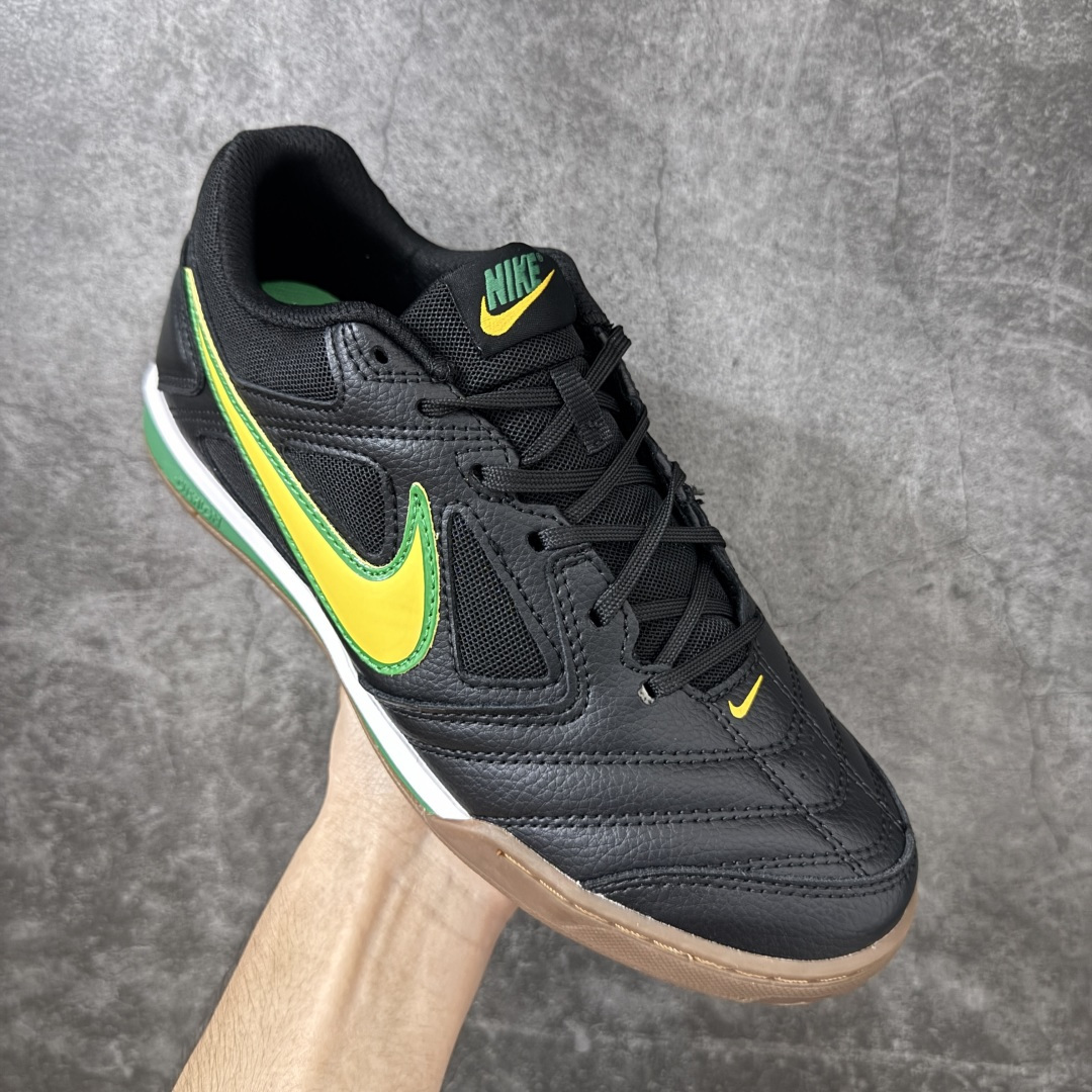 NIKE GATO 低帮生活休闲鞋 足球鞋 透气网布眼融入皮革，织和物合成材质覆面，营造21世初纪的畅跑美学概念。泡棉中