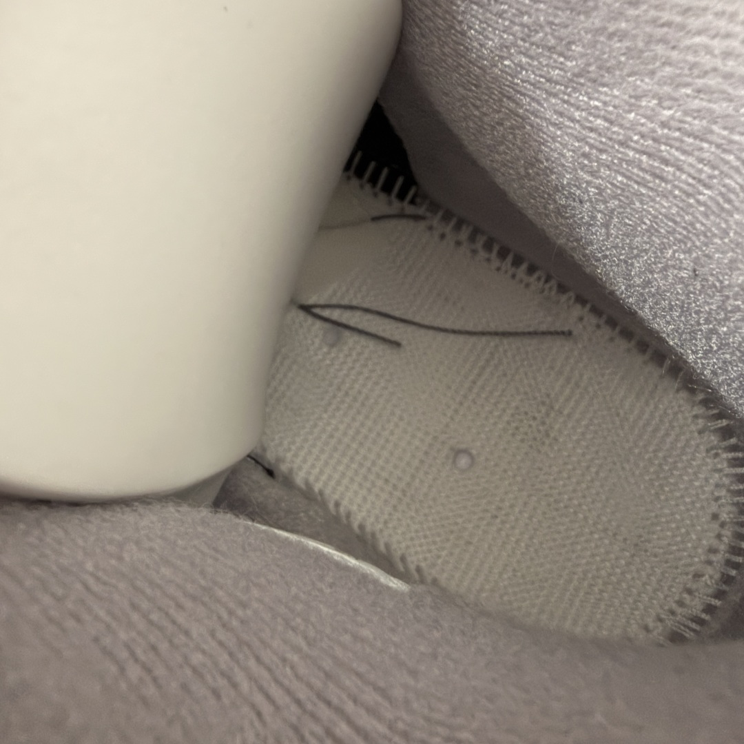 Air Jordan AJ4 黑红复刻 IX8180-001 全套原纸板楦头开发 原厂特供皮料加持 完美四代版型 一比一