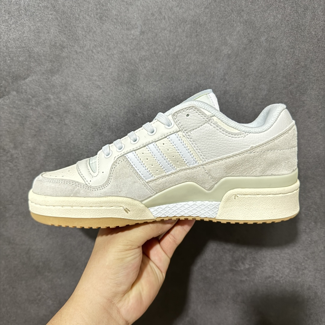 adidas Originals Forum 84 OG “Bright Bl 采用最新开发的鞋底 鞋底边墙纹路由一代的