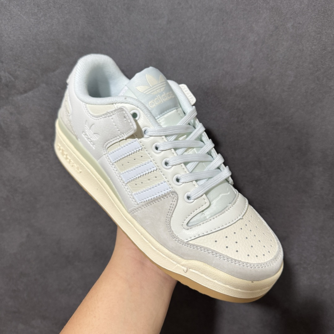 adidas Originals Forum 84 OG “Bright Bl 采用最新开发的鞋底 鞋底边墙纹路由一代的
