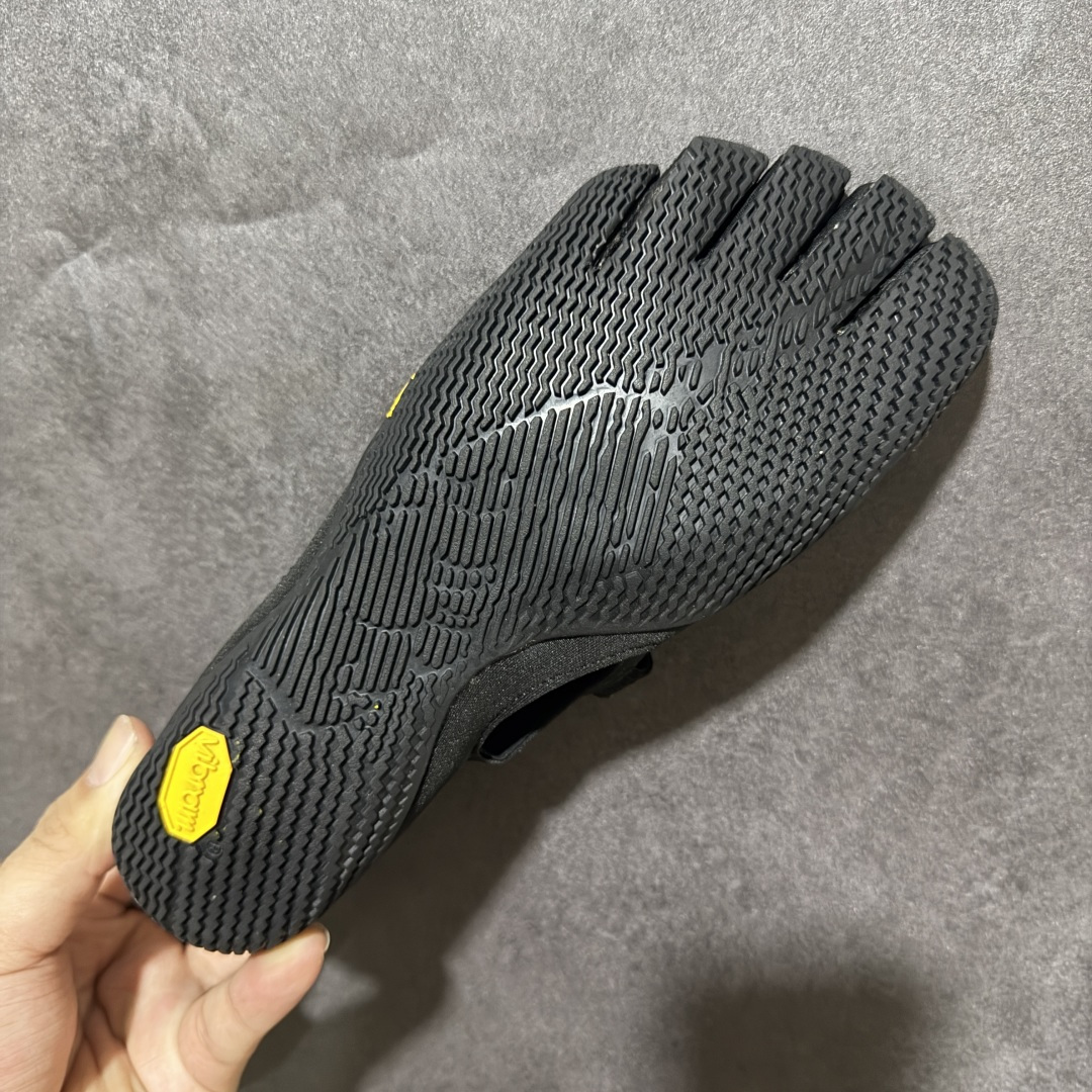 Vibram V-Soul 分趾玛丽珍五指鞋 魔术贴绑带设计，贴合脚型不掉跟 零落差薄底，模拟赤足感 普拉提、瑜伽、室内