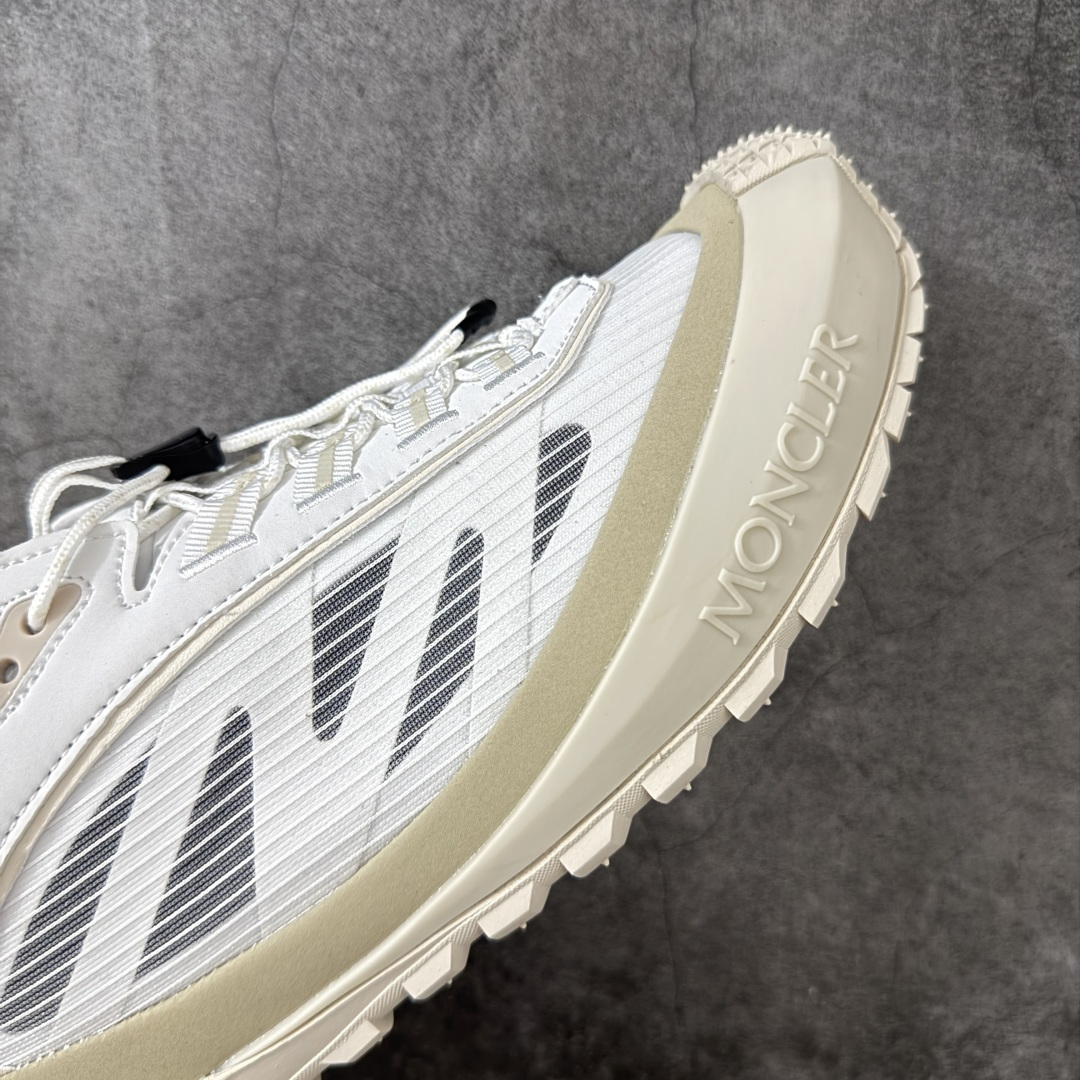 Moncler 蒙口 户外徒步登山鞋 灰网面搭配生胶厚底，复古山系感拉满 透气网布鞋面，加固鞋头防滑颗粒，多色织带鞋带设