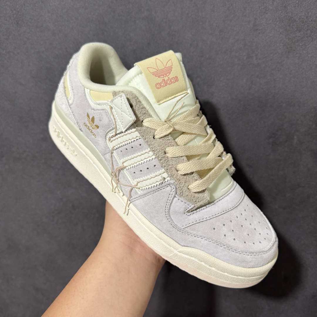 adidas Originals Forum 84 OG “Bright Bl 采用最新开发的鞋底 鞋底边墙纹路由一代的