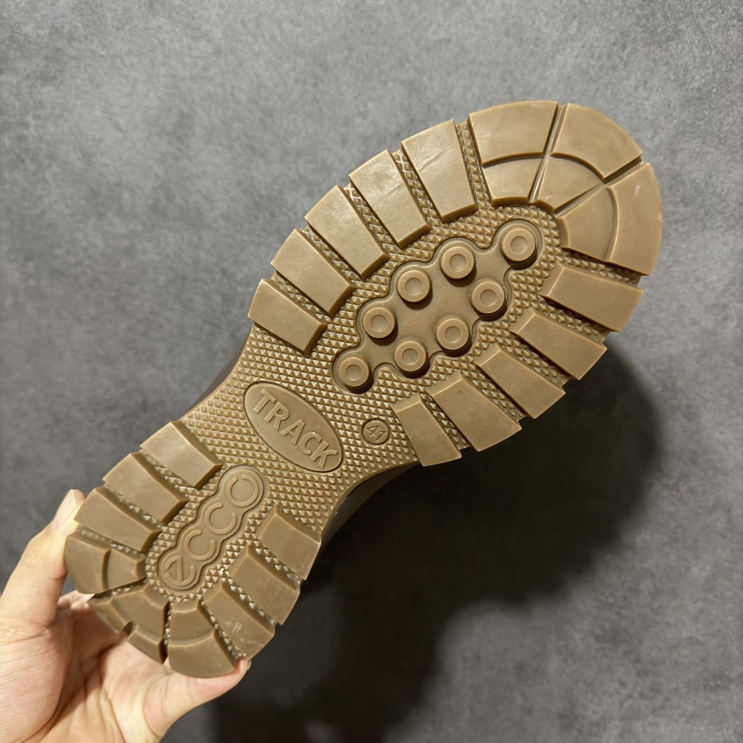 ECCO踪迹30 Track30 厚底工装徒步鞋 货号： 61081 码数：39‑46 