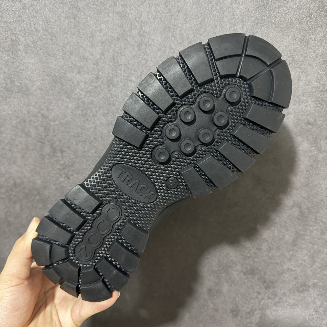 ECCO踪迹30 Track30 厚底工装徒步鞋 货号： 51052 码数：39‑46 