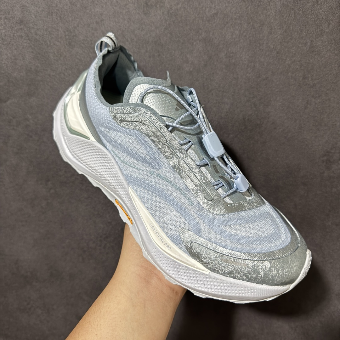 Adidas Holo Peak 阿迪达斯 防滑运动 舒适贴合 低帮越野跑鞋 货号:KZ9997 尺码:36 36.5 