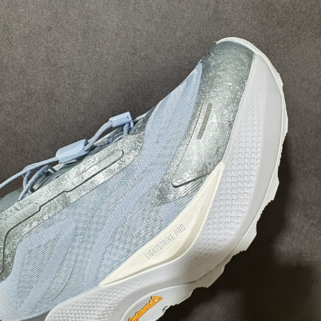 Adidas Holo Peak 阿迪达斯 防滑运动 舒适贴合 低帮越野跑鞋 货号:KZ9997 尺码:36 36.5 