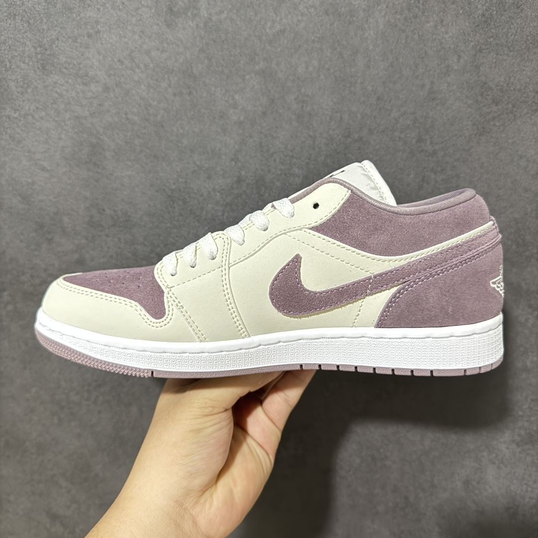 Nike Air Jordan 1 Low AJ1 乔1 耐克 低帮休闲板鞋 同步官方配色 货号:DC0774 117 Nike Air Jordan 1 Low AJ1 乔1 耐克 低帮休闲板鞋 同步官方配色 货号:DC0774 117