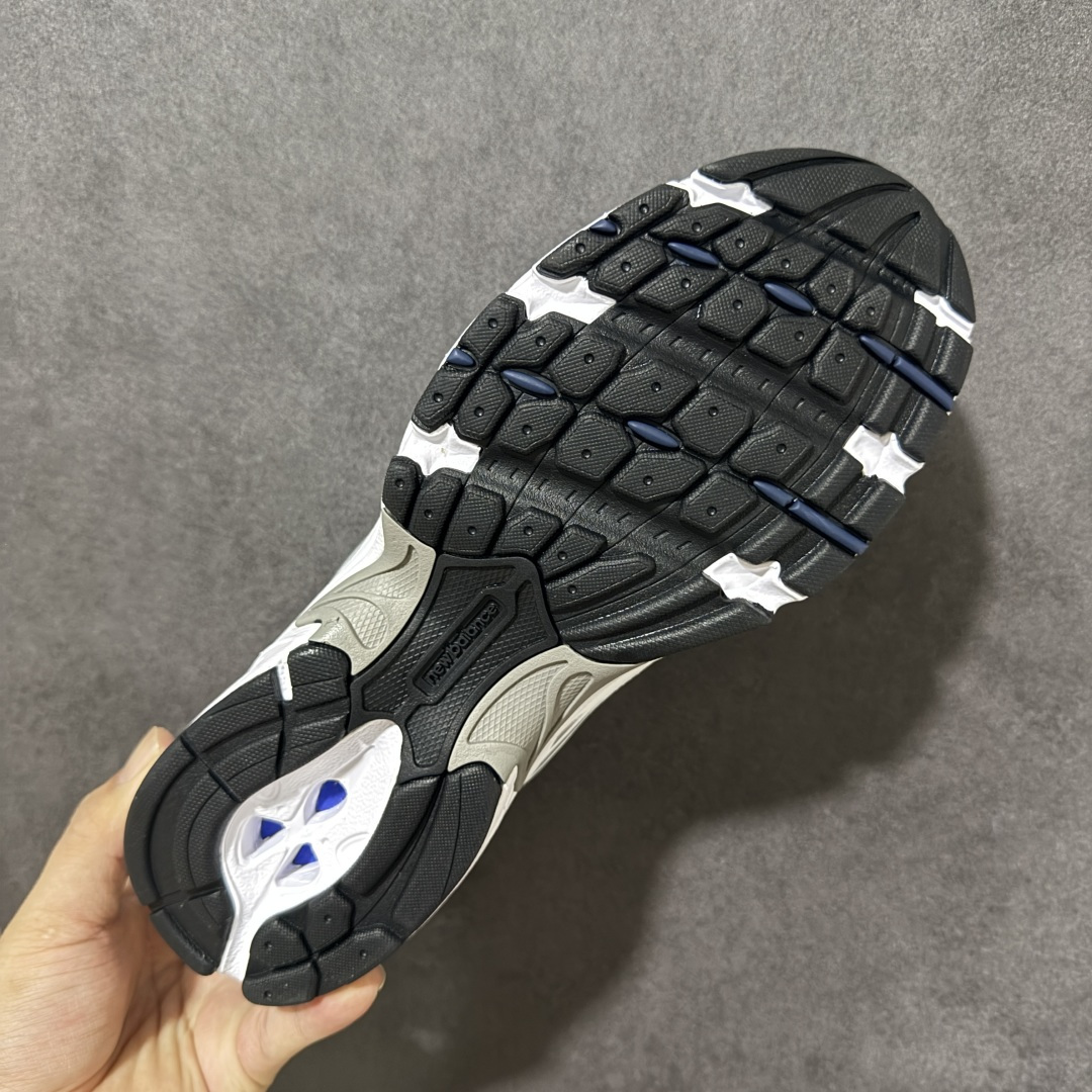 新百伦New Balance MR530系列 复古老爹风网布跑步休闲运动鞋 采用硬质牛剖革组合透气网眼布鞋面材质 独立3