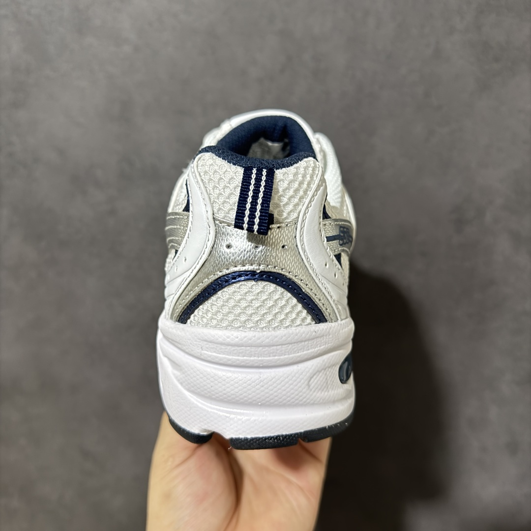 新百伦New Balance MR530系列 复古老爹风网布跑步休闲运动鞋 采用硬质牛剖革组合透气网眼布鞋面材质 独立3