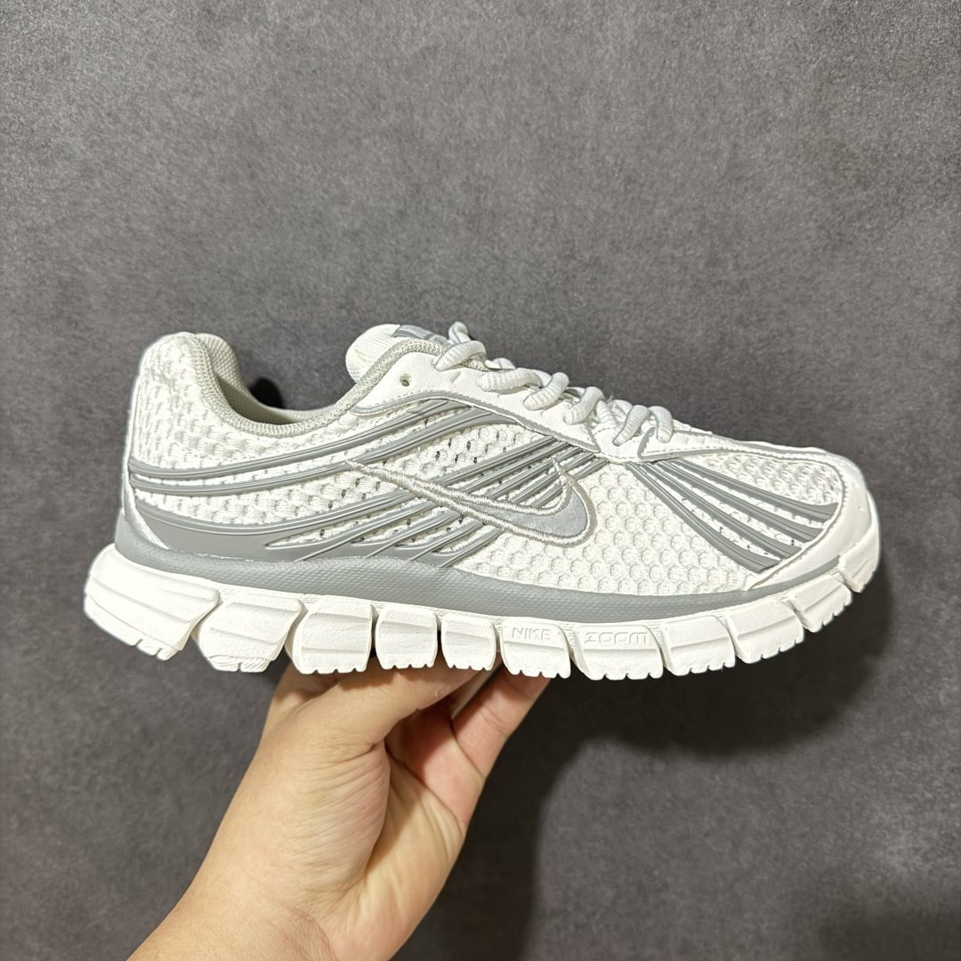 Nike Zoom Skylon 11 舒适柔软透气回弹 复古跑步鞋 货号: IU7360-103 尺码: 36-45没