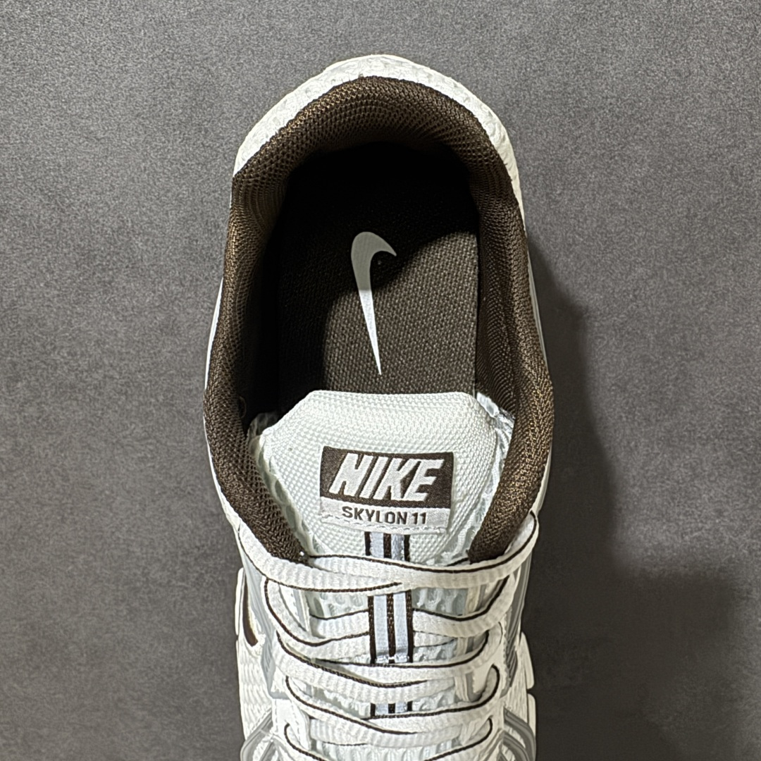 Nike Zoom Skylon 11 舒适柔软透气回弹 复古跑步鞋 货号: IU7360-102 尺码: 36-45 