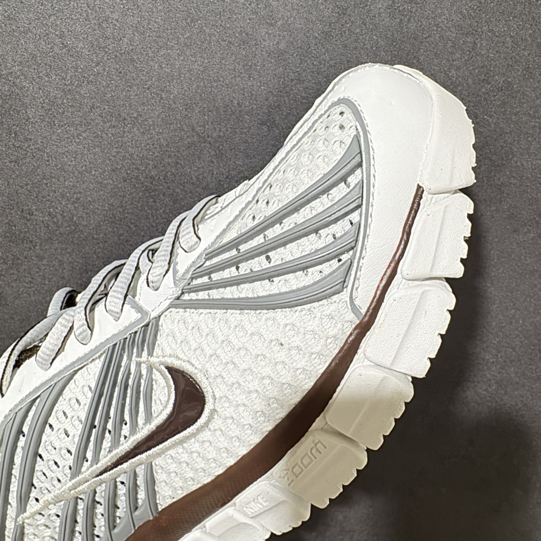 Nike Zoom Skylon 11 舒适柔软透气回弹 复古跑步鞋 货号: IU7360-102 尺码: 36-45 