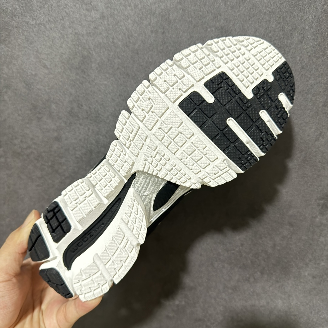 Nike Zoom Skylon 11 舒适柔软透气回弹 复古跑步鞋 货号: IU1869-101 尺码: 36-45没