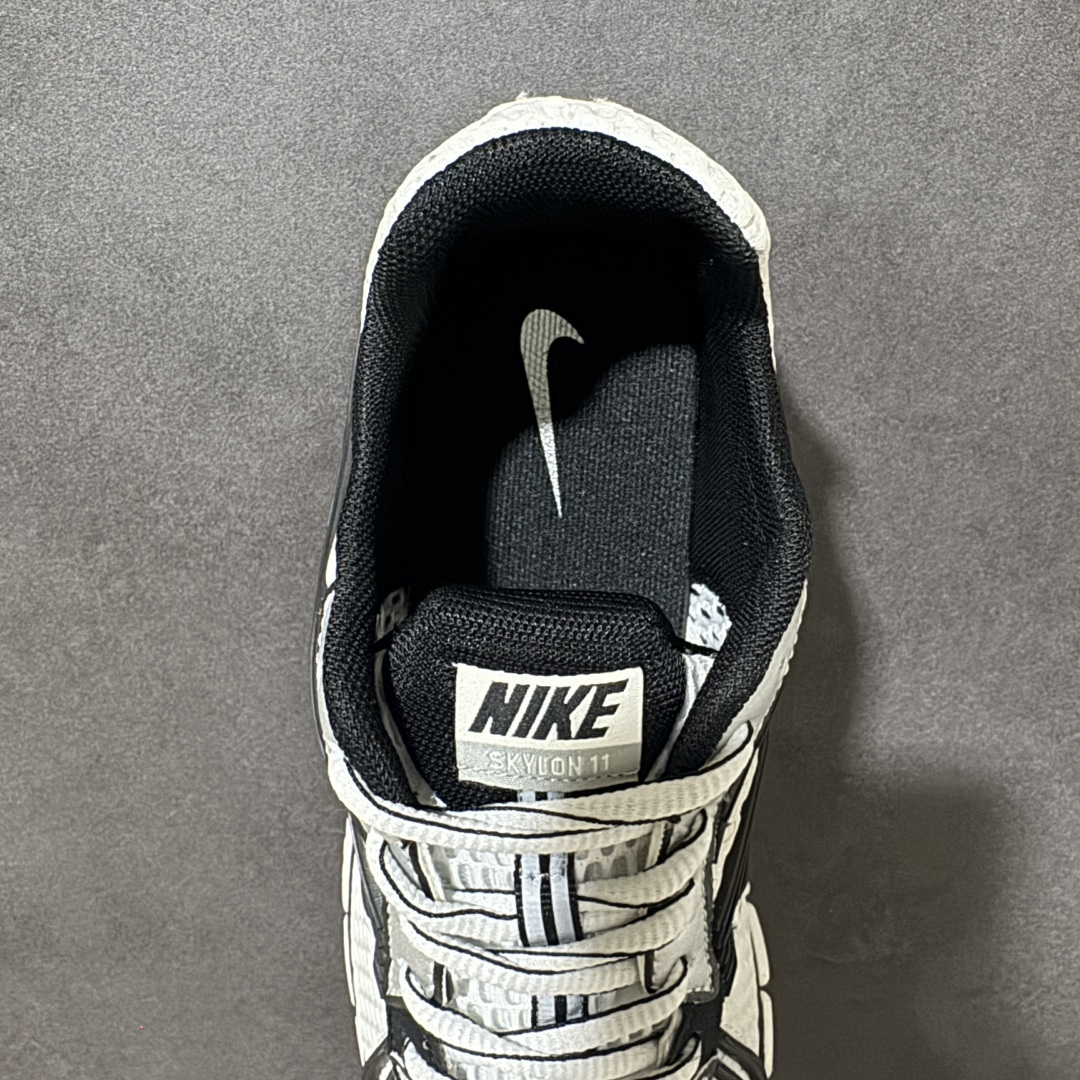 Nike Zoom Skylon 11 舒适柔软透气回弹 复古跑步鞋 货号: IU1869-101 尺码: 36-45没