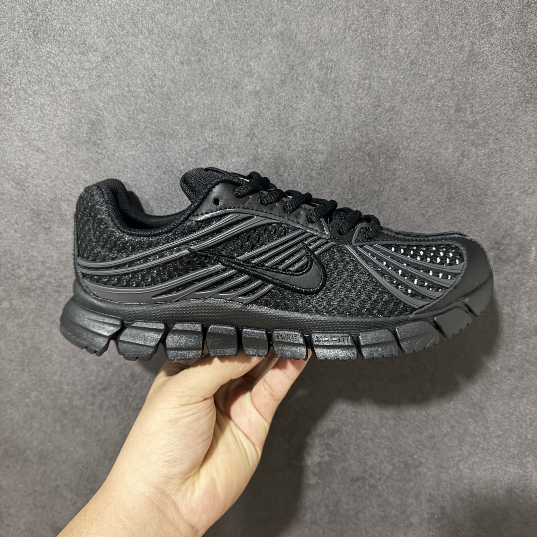 Nike Zoom Skylon 11 舒适柔软透气回弹 复古跑步鞋 货号: IU7360-002 尺码: 36-45没