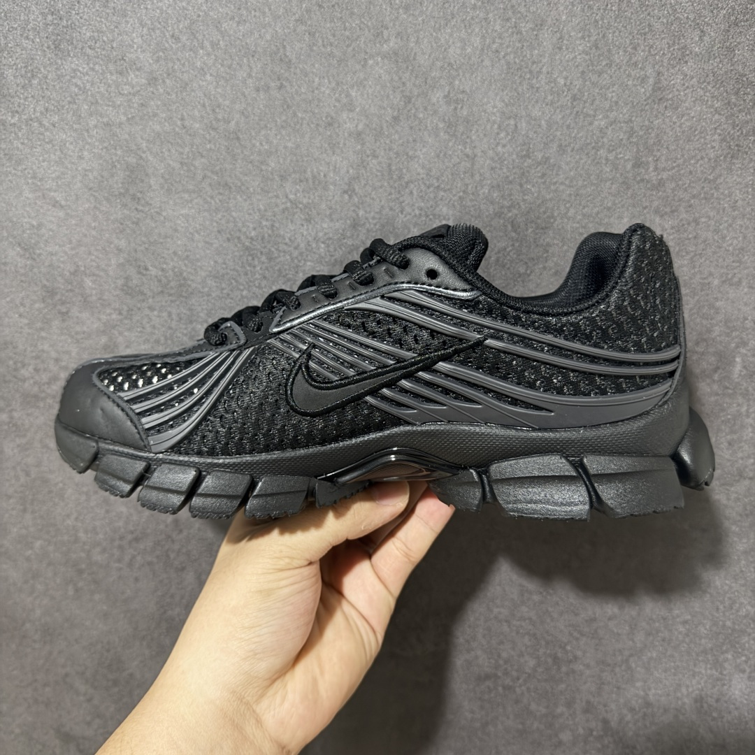 Nike Zoom Skylon 11 舒适柔软透气回弹 复古跑步鞋 货号: IU7360-002 尺码: 36-45没