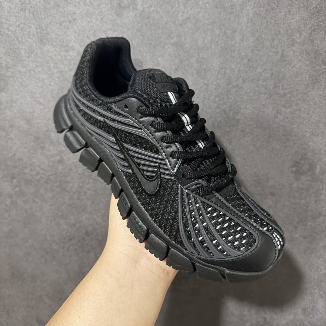 Nike Zoom Skylon 11 舒适柔软透气回弹 复古跑步鞋 货号: IU7360-002 尺码: 36-45没