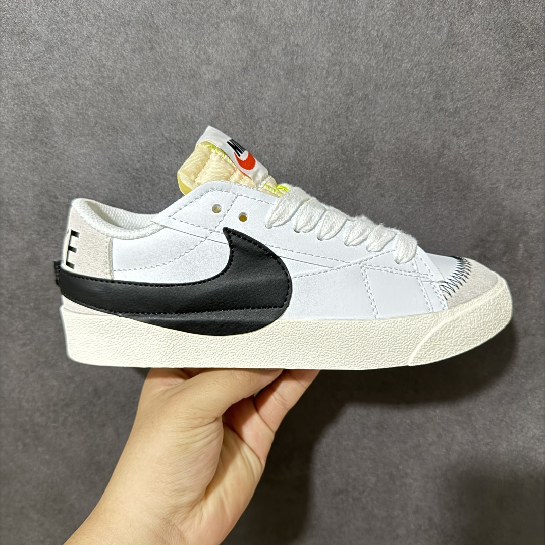 耐克 Nike Blazer Low ‘77 Jumbo 男女子运动板鞋 抓地板鞋 革新重塑经典街头人气鞋款。采用人气传