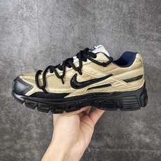 NIKE INITIATOR 创始者系列复古休闲运动舒适跑鞋 此款为人工手绘定制图案 原版基于Nike Initiato NIKE INITIATOR 创始者系列复古休闲运动舒适跑鞋 此款为人工手绘定制图案 原版基于Nike Initiato