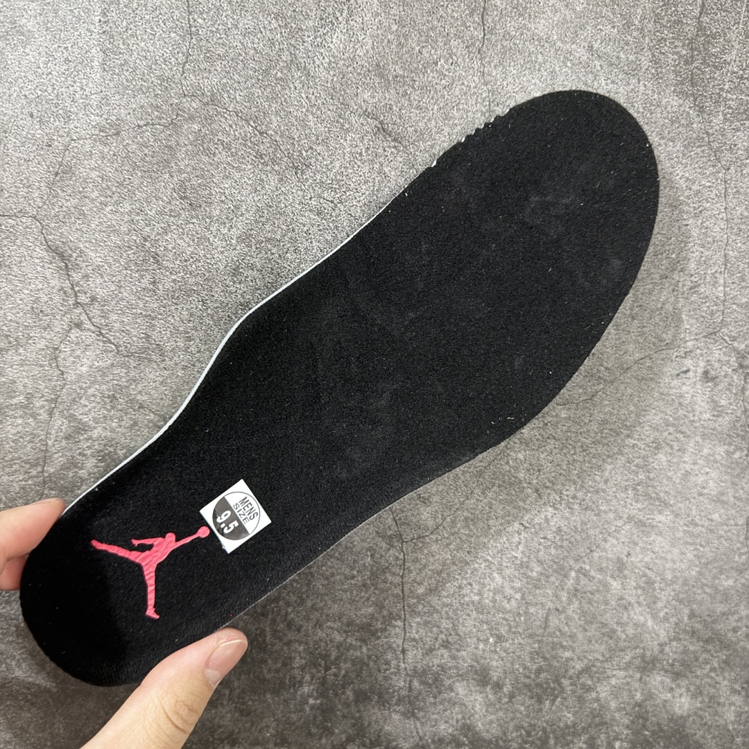 Air Jordan AJ13 Retro 黑白熊猫 -104 全新批次 原楦原档案数据开模打造 公司渠道原装全息3D猫 Air Jordan AJ13 Retro 黑白熊猫 -104 全新批次 原楦原档案数据开模打造 公司渠道原装全息3D猫
