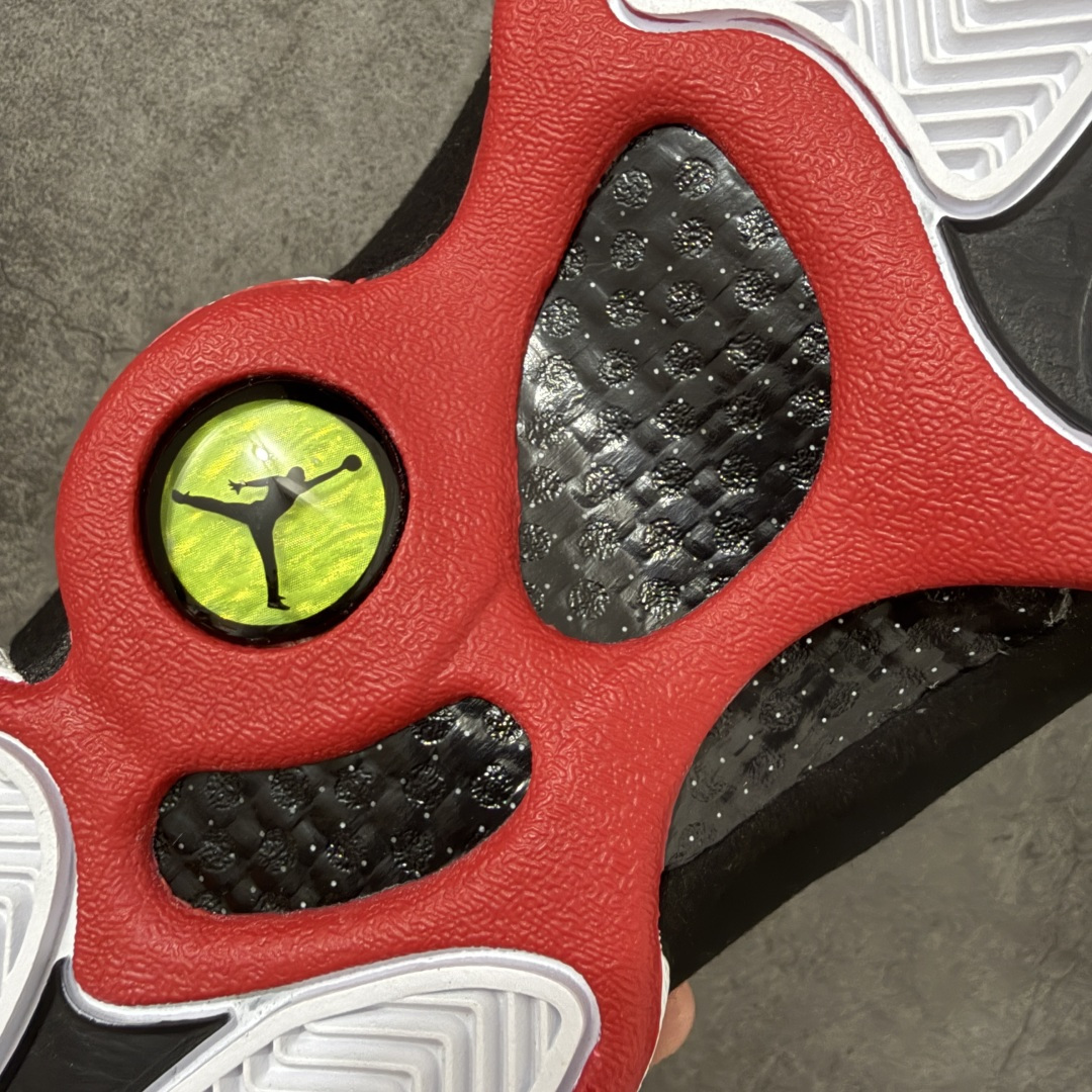 Air Jordan AJ13 Retro 黑白熊猫 -104 全新批次 原楦原档案数据开模打造 公司渠道原装全息3D猫 Air Jordan AJ13 Retro 黑白熊猫 -104 全新批次 原楦原档案数据开模打造 公司渠道原装全息3D猫