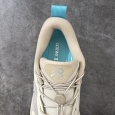 LOEWE罗意威 x ON昂跑 联名款 Cloudsolo系列 •原鞋一致橡胶底 原版高弹MD 加爆米花料 •正确后跟小 LOEWE罗意威 x ON昂跑 联名款 Cloudsolo系列 •原鞋一致橡胶底 原版高弹MD 加爆米花料 •正确后跟小