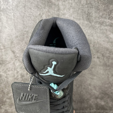SoleFly x Air Jordan AJ5 乔5 RETRO OG ”麂皮联名黑灰绿 IU0734-001 这双 SoleFly x Air Jordan AJ5 乔5 RETRO OG ”麂皮联名黑灰绿 IU0734-001 这双