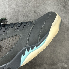 SoleFly x Air Jordan AJ5 乔5 RETRO OG ”麂皮联名黑灰绿 IU0734-001 这双 SoleFly x Air Jordan AJ5 乔5 RETRO OG ”麂皮联名黑灰绿 IU0734-001 这双
