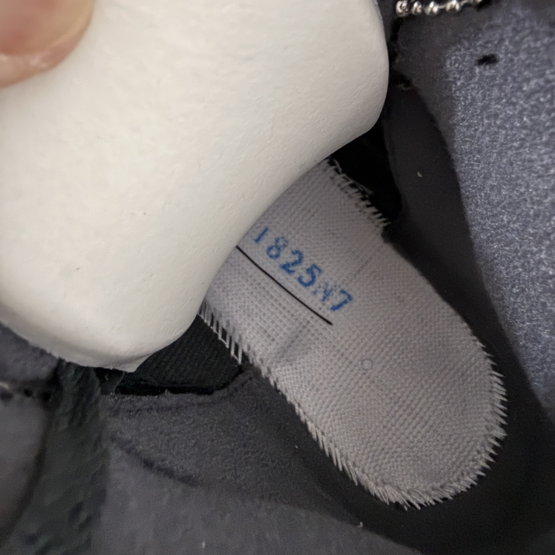 SoleFly x Air Jordan AJ5 乔5 RETRO OG ”麂皮联名黑灰绿 IU0734-001 这双 SoleFly x Air Jordan AJ5 乔5 RETRO OG ”麂皮联名黑灰绿 IU0734-001 这双