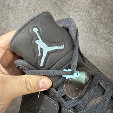 SoleFly x Air Jordan AJ5 乔5 RETRO OG ”麂皮联名黑灰绿 IU0734-001 这双 SoleFly x Air Jordan AJ5 乔5 RETRO OG ”麂皮联名黑灰绿 IU0734-001 这双