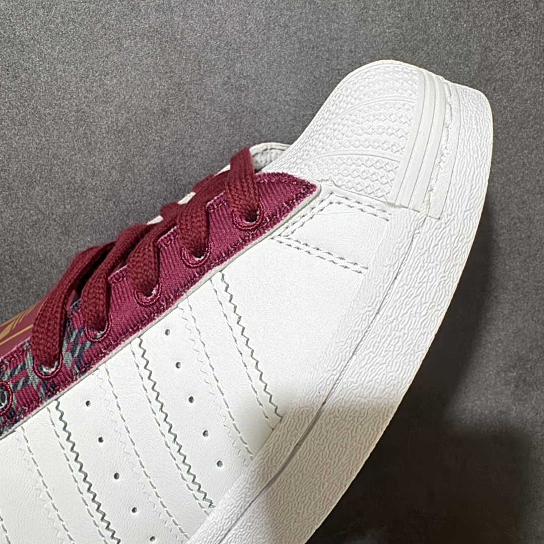 阿迪达斯 ADIDAS SUPERSTAR 三叶草☘️经典贝壳头系列 新款休闲板鞋潮流女士运动鞋 鞋面柔软皮革材质 标志