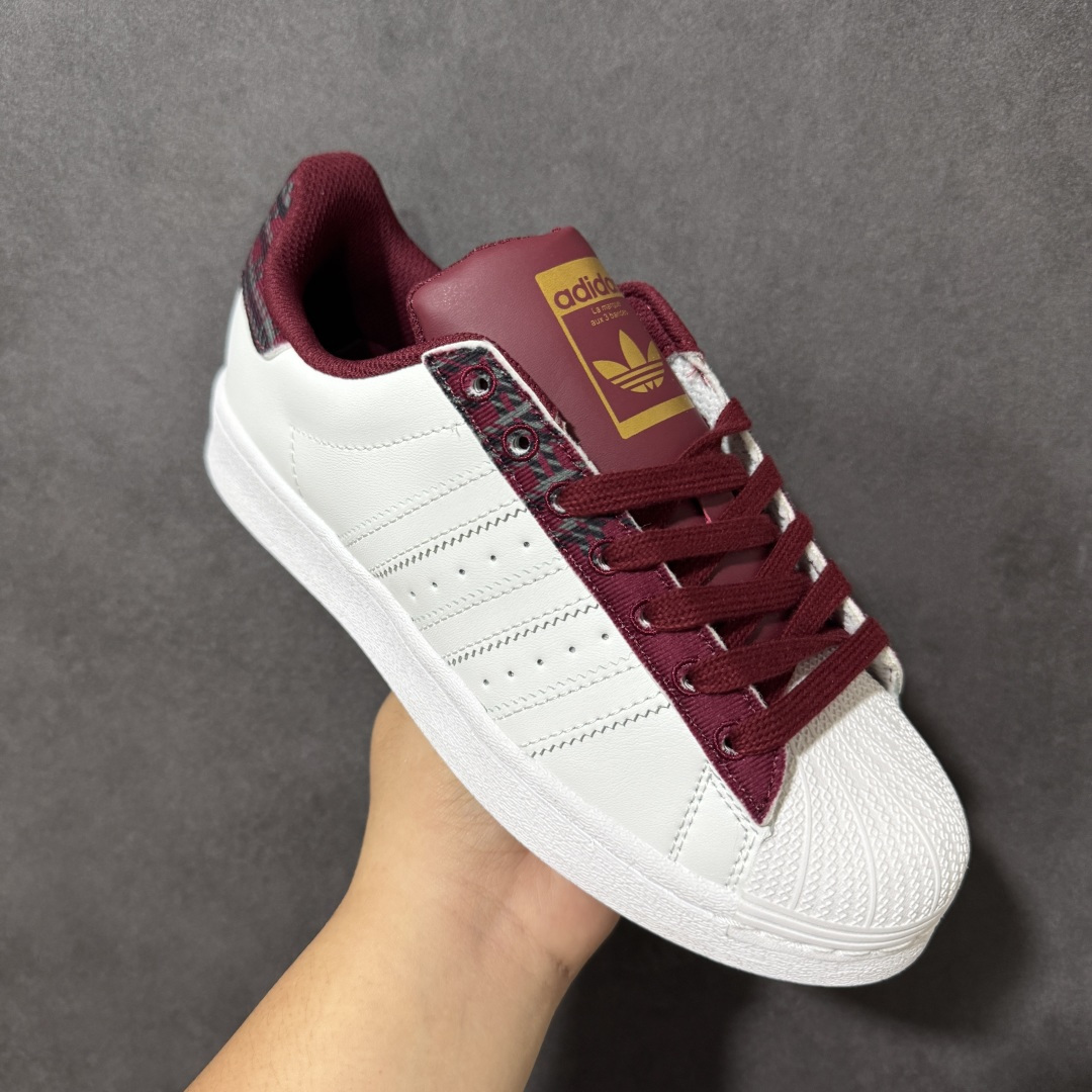 阿迪达斯 ADIDAS SUPERSTAR 三叶草☘️经典贝壳头系列 新款休闲板鞋潮流女士运动鞋 鞋面柔软皮革材质 标志