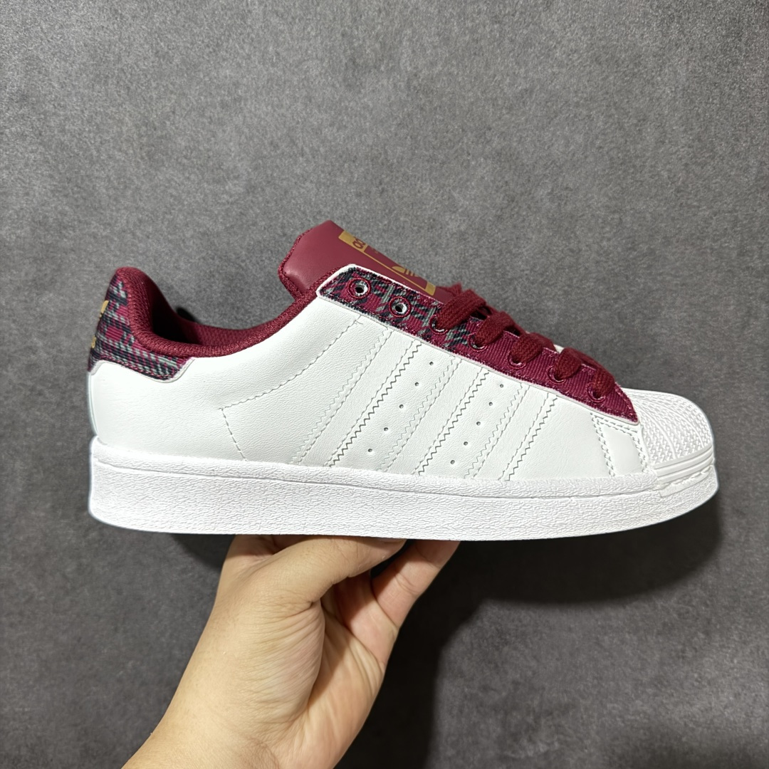 阿迪达斯 ADIDAS SUPERSTAR 三叶草☘️经典贝壳头系列 新款休闲板鞋潮流女士运动鞋 鞋面柔软皮革材质 标志