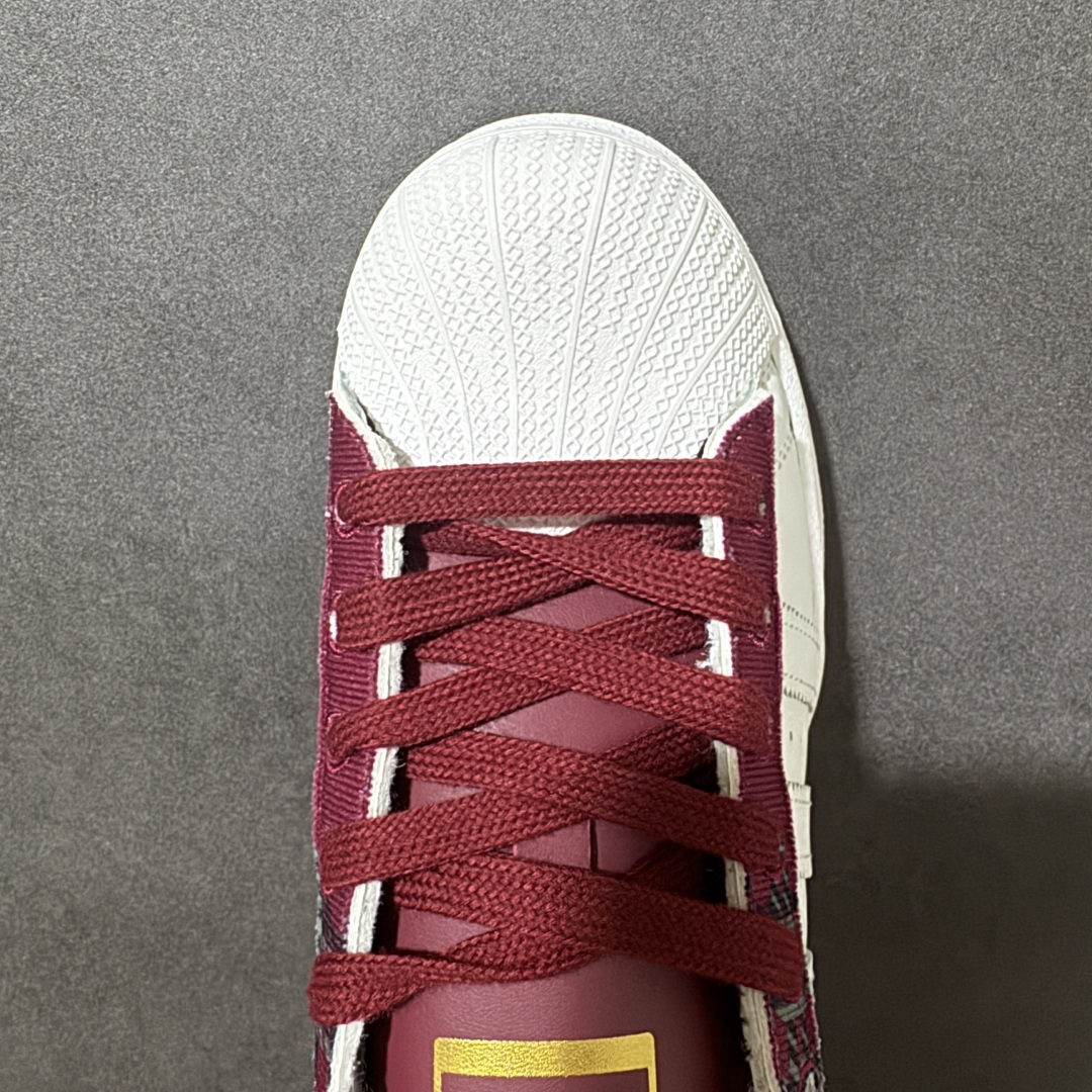 阿迪达斯 ADIDAS SUPERSTAR 三叶草☘️经典贝壳头系列 新款休闲板鞋潮流女士运动鞋 鞋面柔软皮革材质 标志