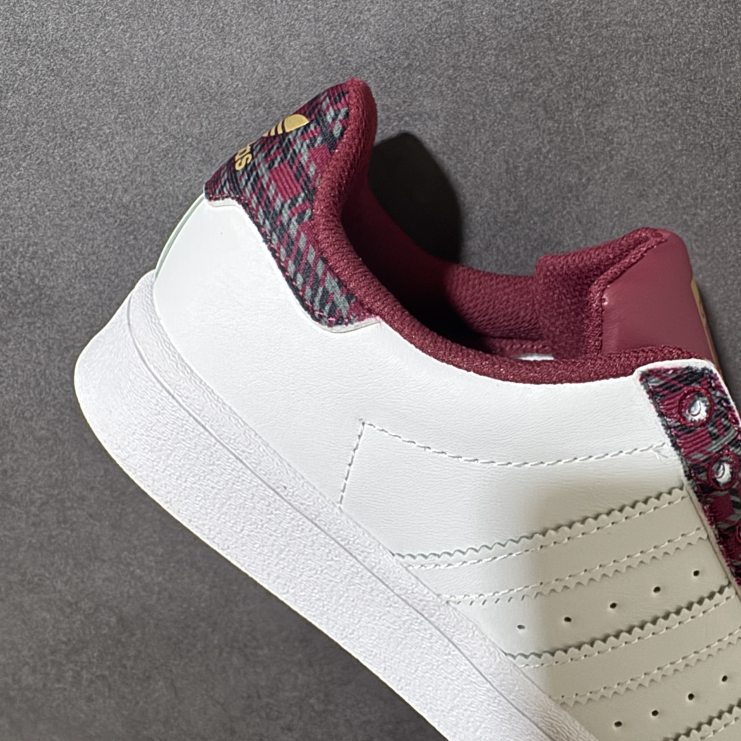 阿迪达斯 ADIDAS SUPERSTAR 三叶草☘️经典贝壳头系列 新款休闲板鞋潮流女士运动鞋 鞋面柔软皮革材质 标志