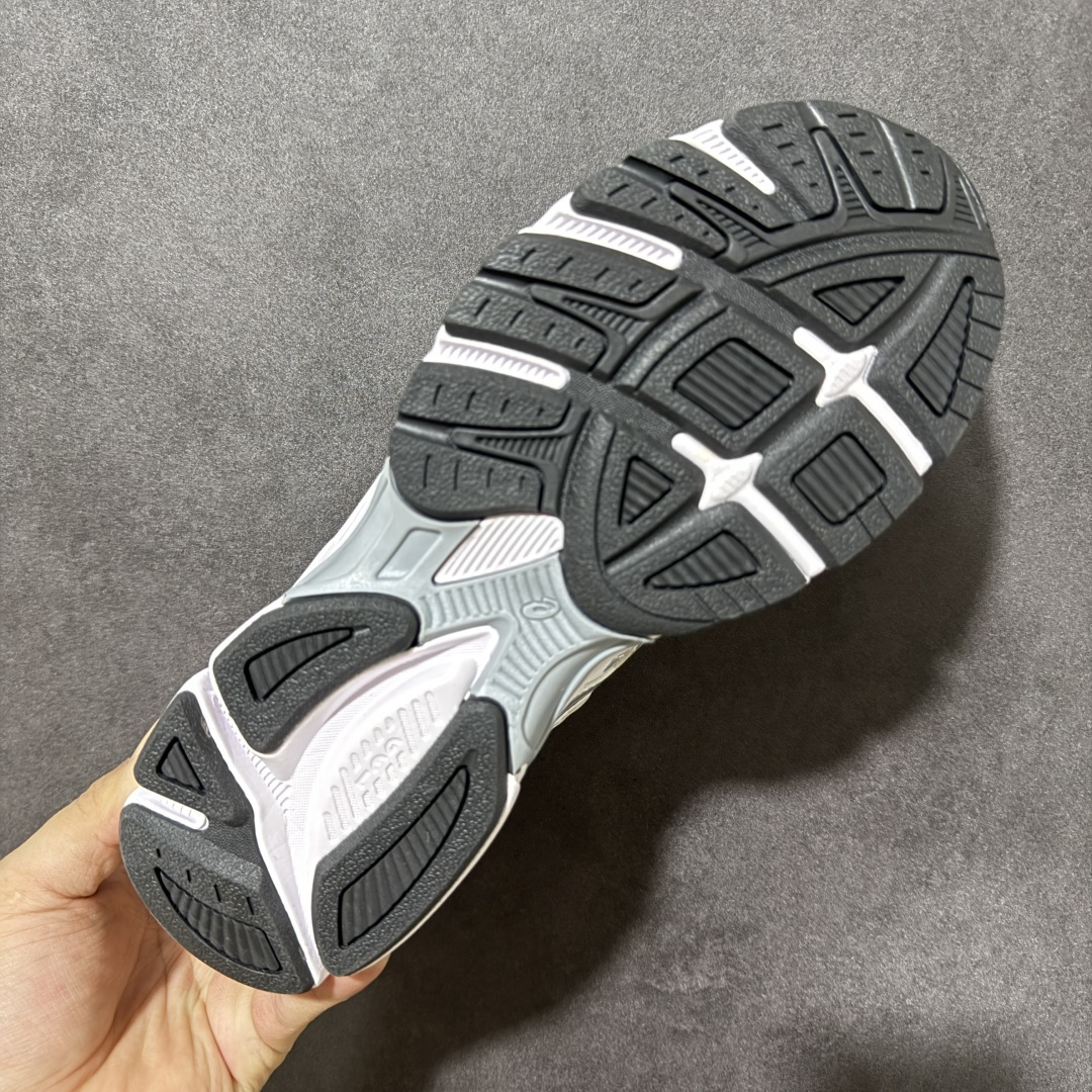 Asics Gel-Stratus Mc系列 亚瑟士 低帮轻量缓震休闲运动跑步鞋 货号:1203B049-100 尺码: