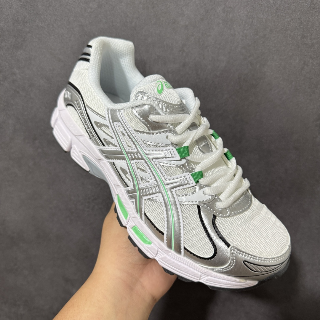 Asics Gel-Stratus Mc系列 亚瑟士 低帮轻量缓震休闲运动跑步鞋 货号:1203B049-100 尺码: