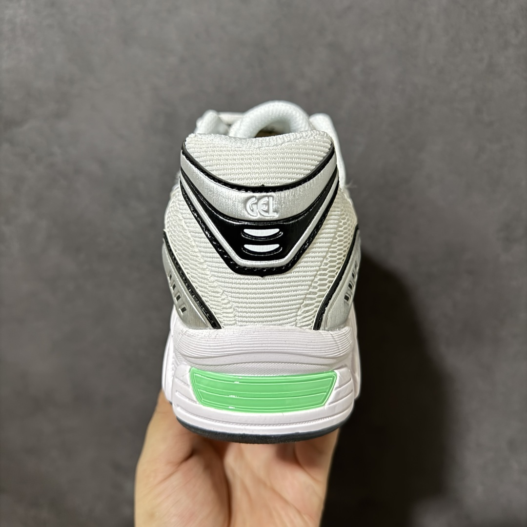 Asics Gel-Stratus Mc系列 亚瑟士 低帮轻量缓震休闲运动跑步鞋 货号:1203B049-100 尺码: