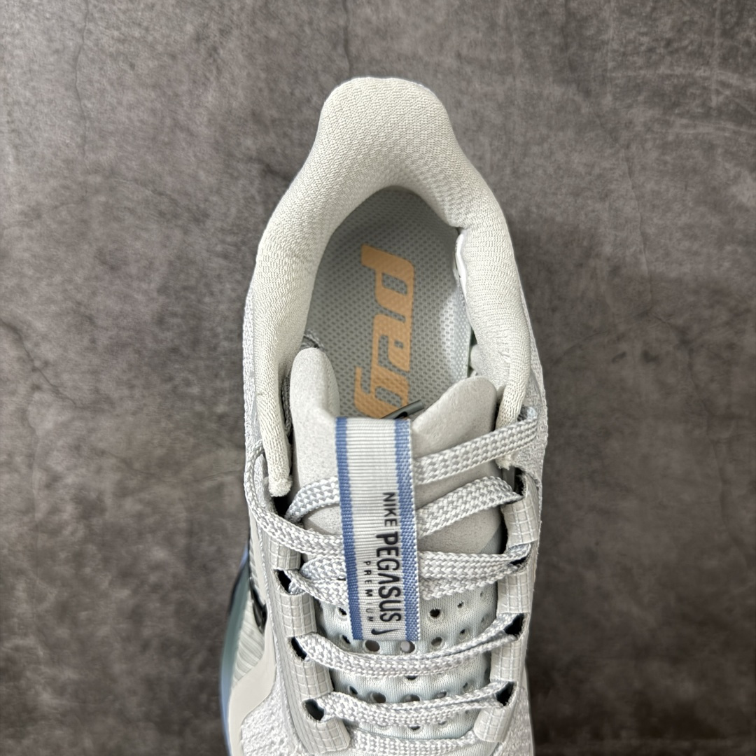 Nike Pegasus Premium SE 舒适百搭减震防滑耐磨透气 低帮跑步鞋 简约又不失活力，上脚超吸睛。 它不