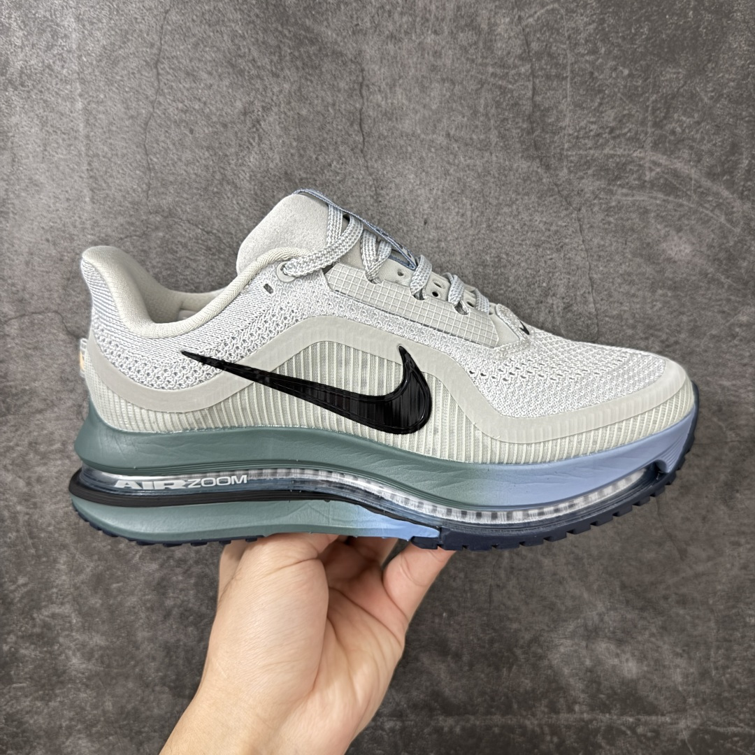 Nike Pegasus Premium SE 舒适百搭减震防滑耐磨透气 低帮跑步鞋 简约又不失活力，上脚超吸睛。 它不