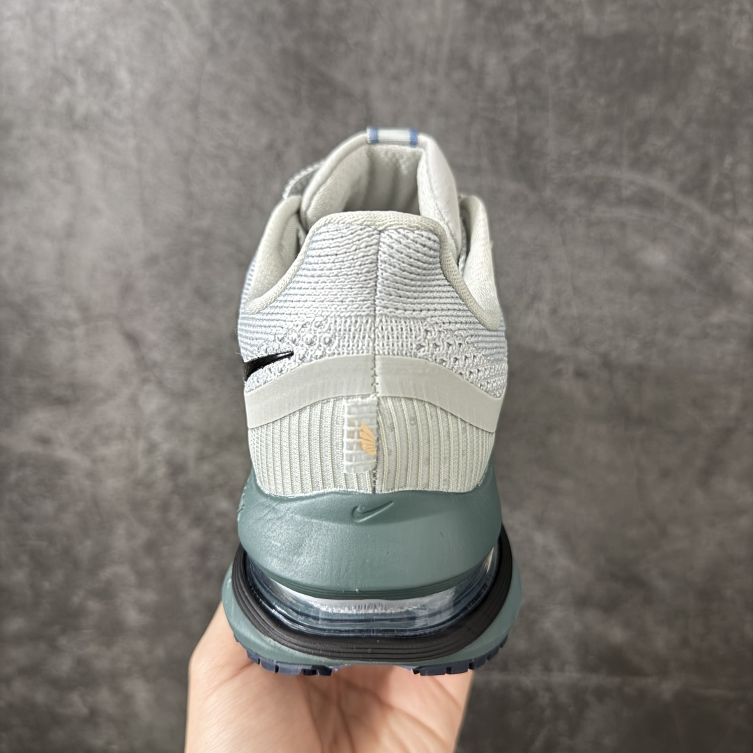Nike Pegasus Premium SE 舒适百搭减震防滑耐磨透气 低帮跑步鞋 简约又不失活力，上脚超吸睛。 它不