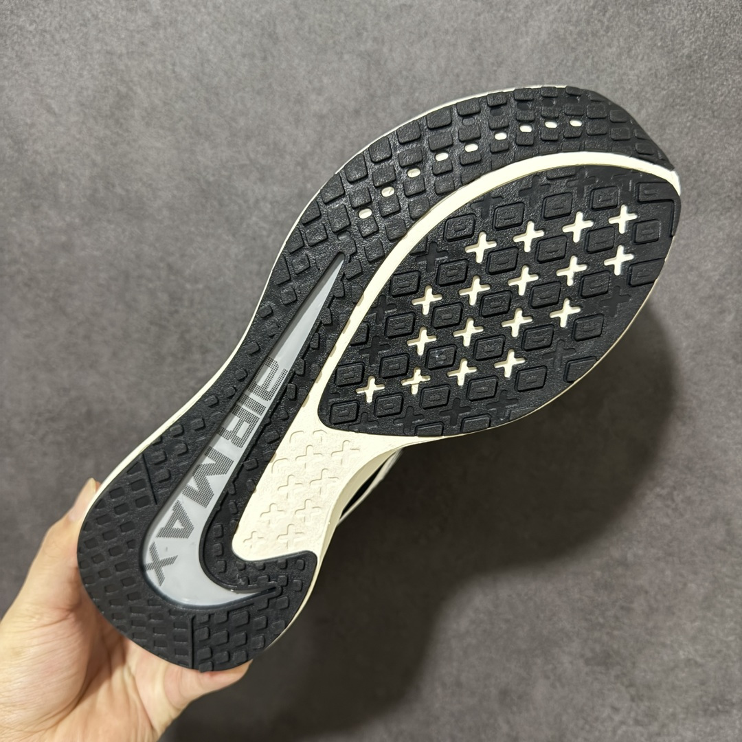 Nike Air Max Metro 舒适轻盈 防滑耐磨运动低帮跑步鞋 货号：IW4935-102 尺码：36-45没半