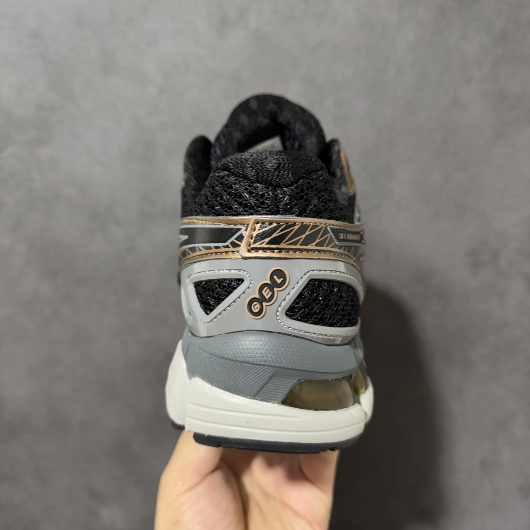 亚瑟士 ASICS GEL-KAYANO 20 复古休闲老爹鞋 鞋面网眼+翻毛皮拼接，复古Y2K风格，透气舒适，后跟内置