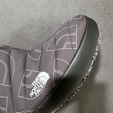 北面THE NORTH FACE Thermoball TRACTION MULE 舒适耐磨 减震耐磨 高帮户外功能鞋 北面THE NORTH FACE Thermoball TRACTION MULE 舒适耐磨 减震耐磨 高帮户外功能鞋